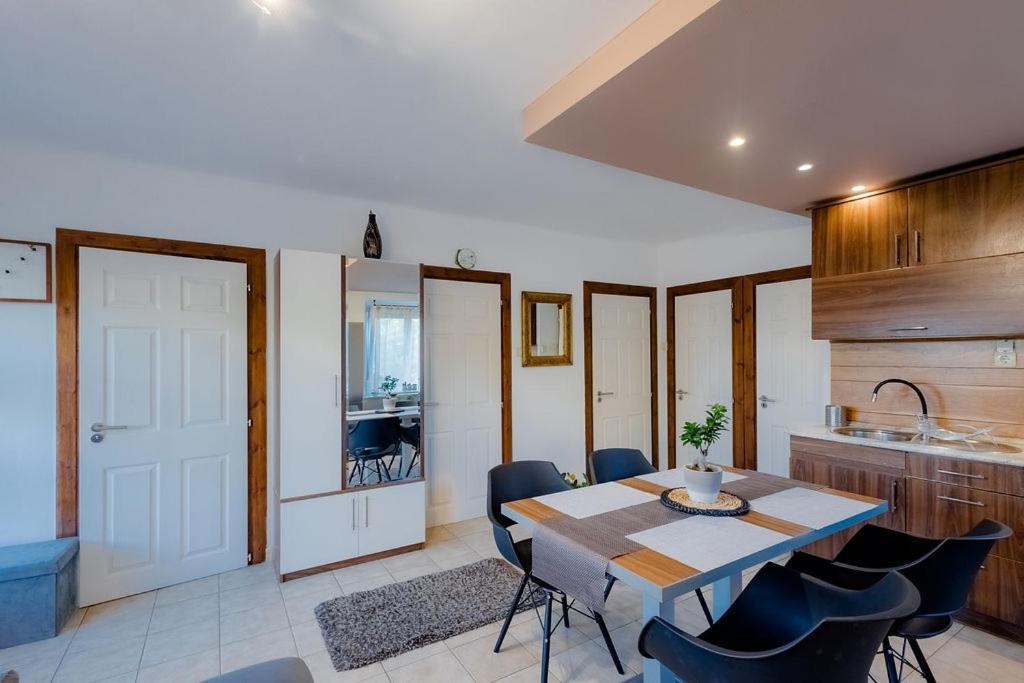 Fatima Apartman Siofok Exterior photo